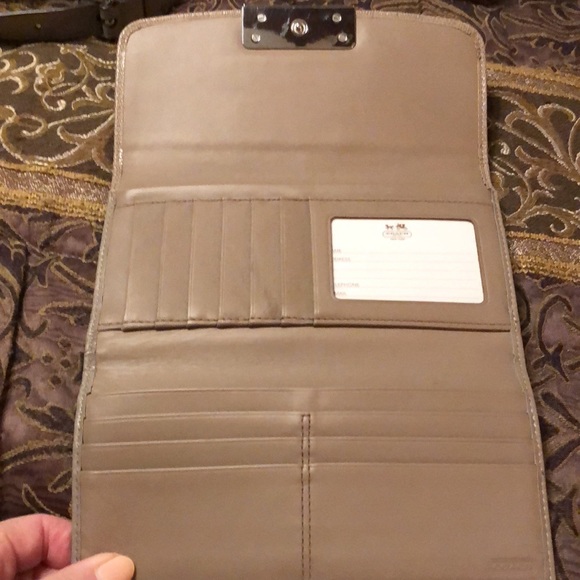 Coach Kristin Shoulder Bag and matching Wallet - Picture 14 of 16